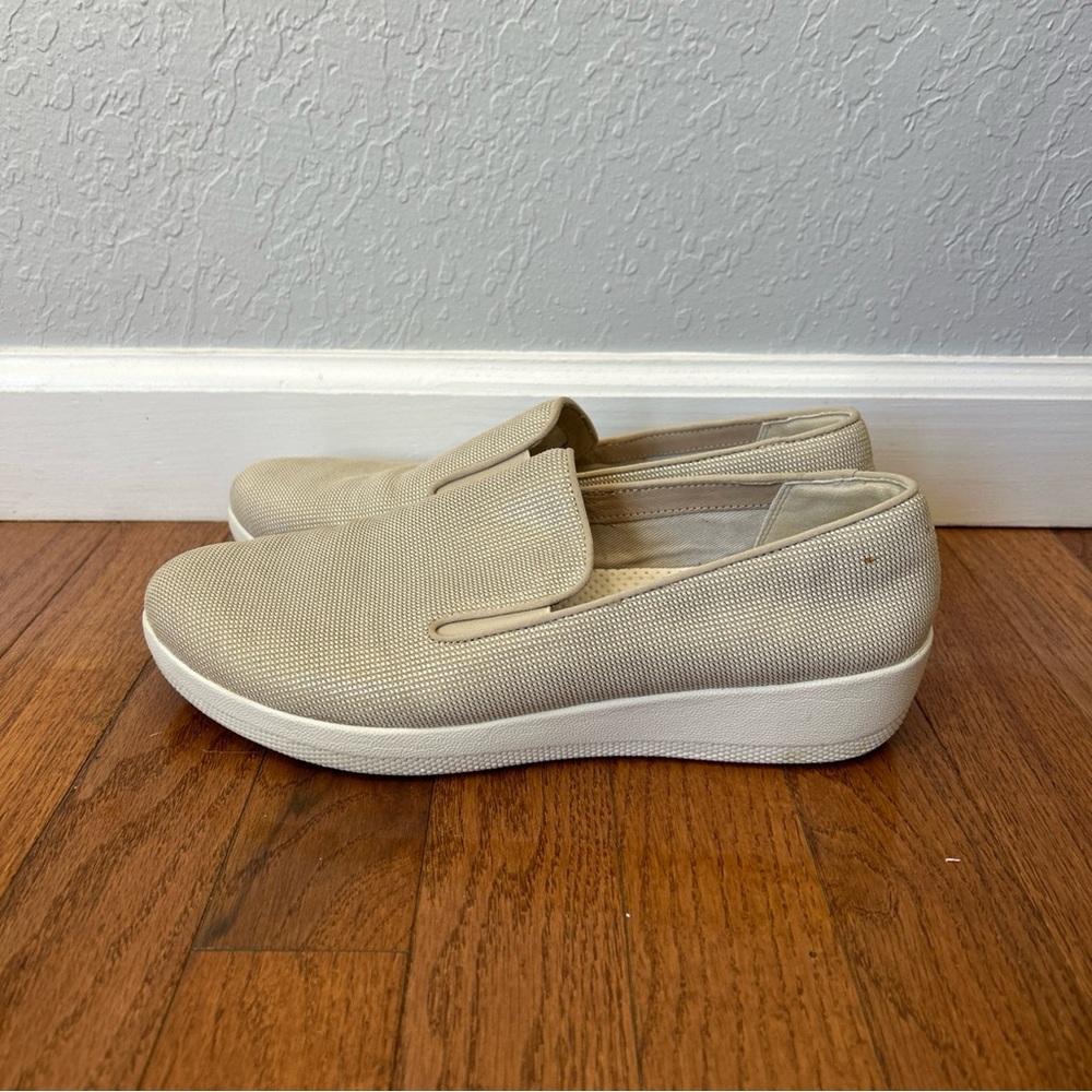 Fitflop Superskate Loafers Slip In Shoes Women’s Size 9 Cream Tan